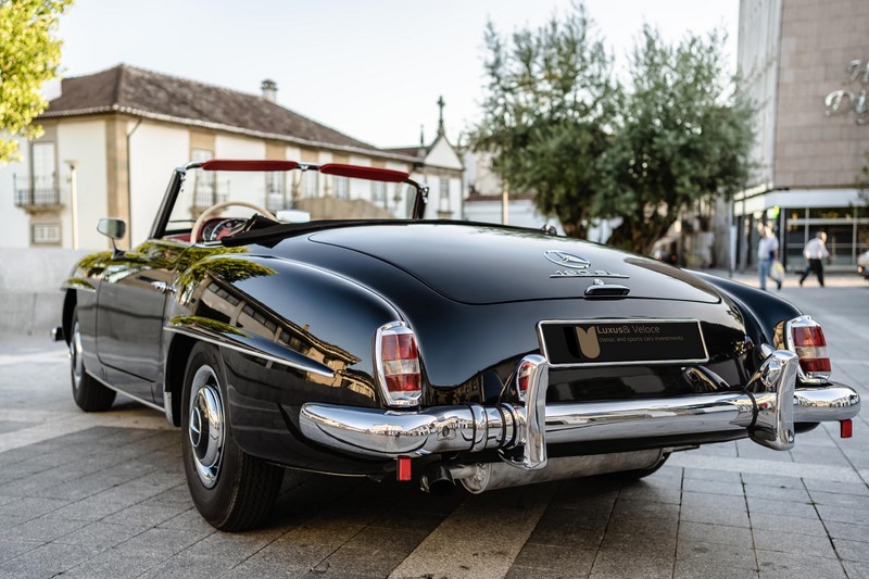 1963 Mercedes 190SL